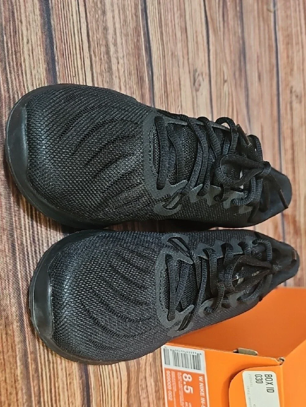 Nike Women’s Black Lightweight Training Sneakers